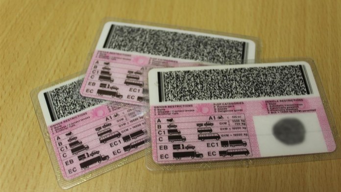 Driver licence expiry and renewal process